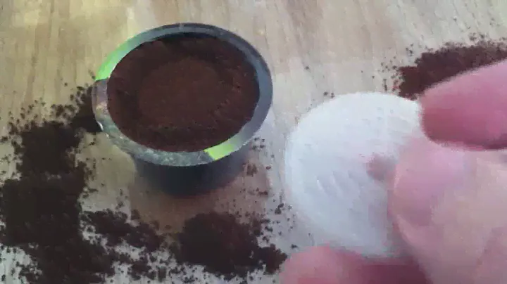Refilling the Caffissimo Coffee Capsules